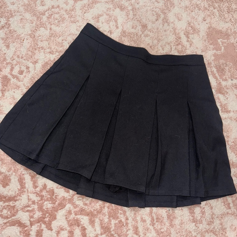 Hollister Black Pleated Skirt